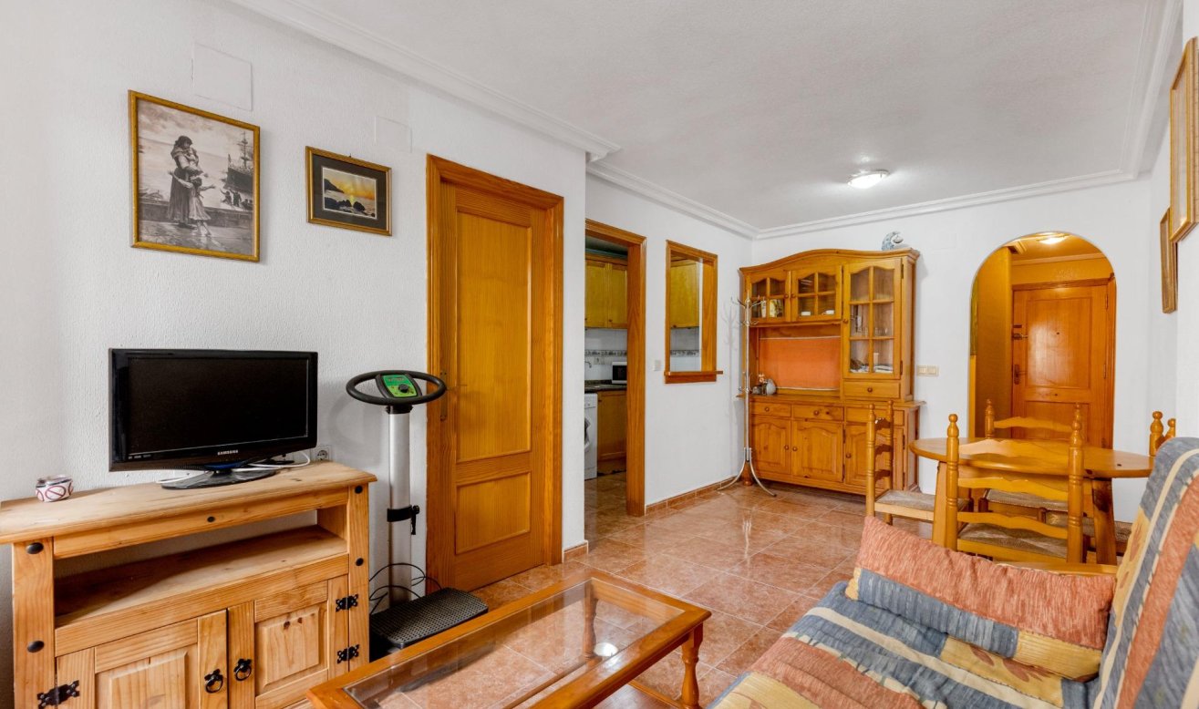 Reventa - Ground Floor - Torrevieja - Estacion de autobuses