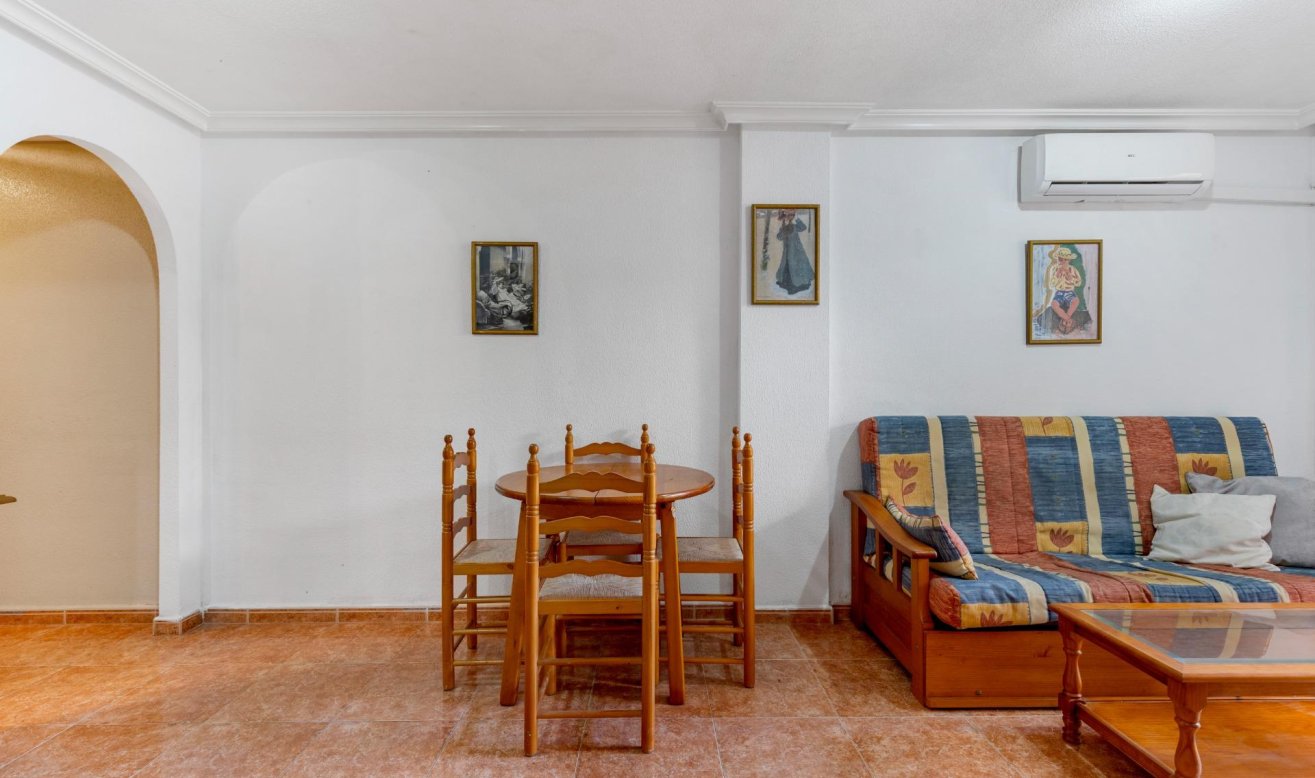 Reventa - Ground Floor - Torrevieja - Estacion de autobuses