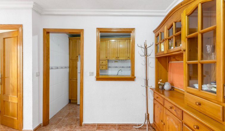 Reventa - Ground Floor - Torrevieja - Estacion de autobuses