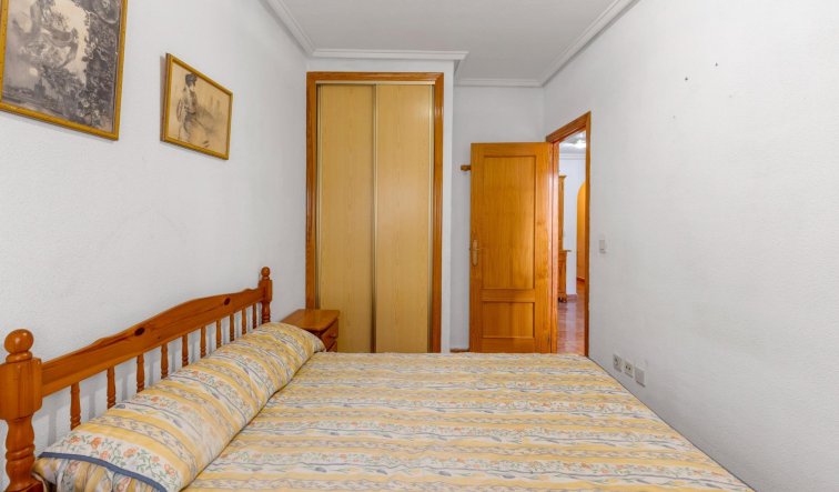 Reventa - Ground Floor - Torrevieja - Estacion de autobuses