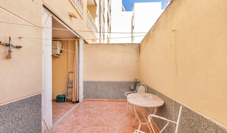 Reventa - Ground Floor - Torrevieja - Estacion de autobuses