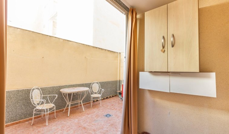 Reventa - Ground Floor - Torrevieja - Estacion de autobuses