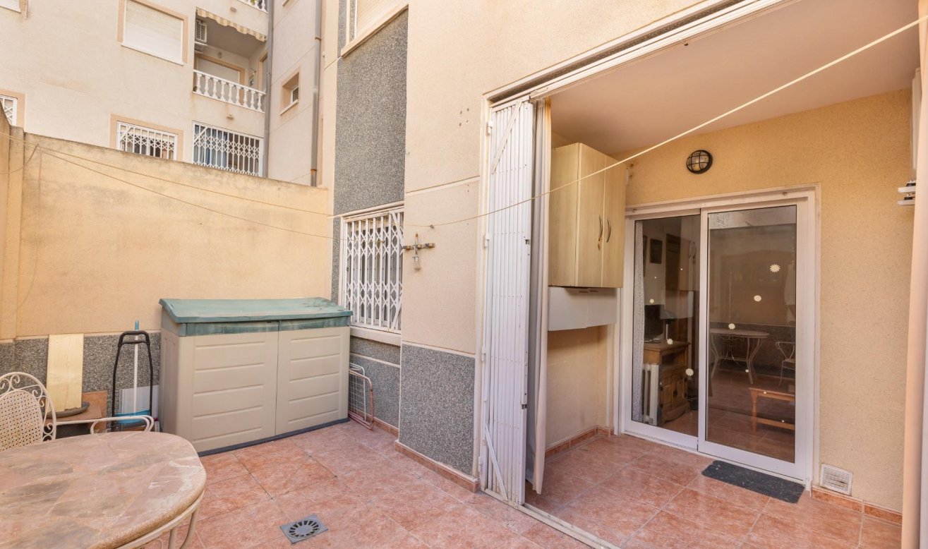 Reventa - Ground Floor - Torrevieja - Estacion de autobuses