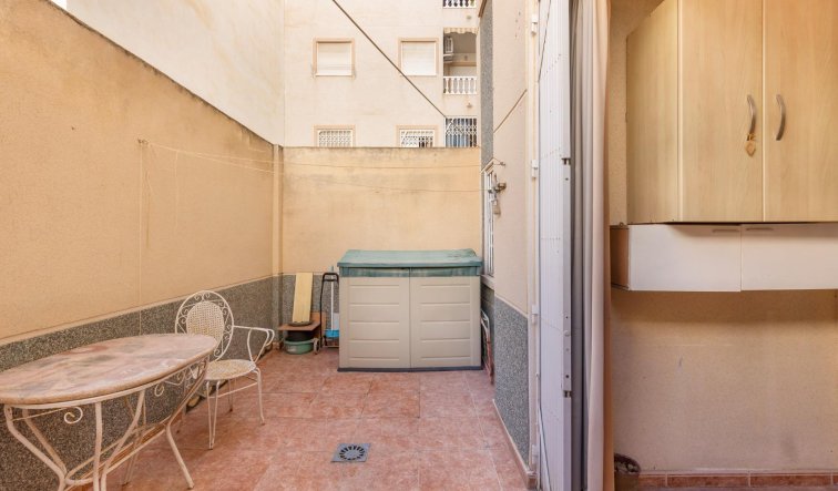 Reventa - Ground Floor - Torrevieja - Estacion de autobuses