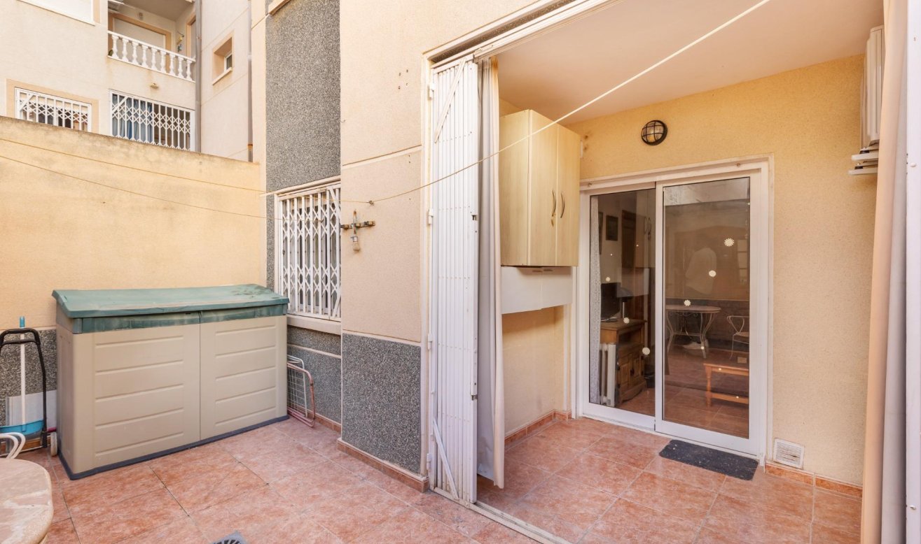 Reventa - Ground Floor - Torrevieja - Estacion de autobuses