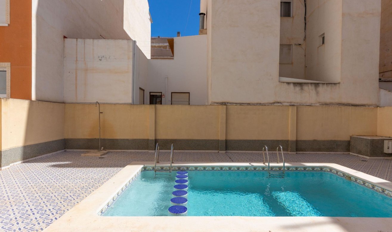 Reventa - Ground Floor - Torrevieja - Estacion de autobuses