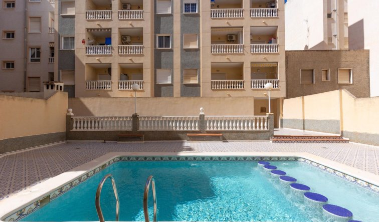 Reventa - Ground Floor - Torrevieja - Estacion de autobuses