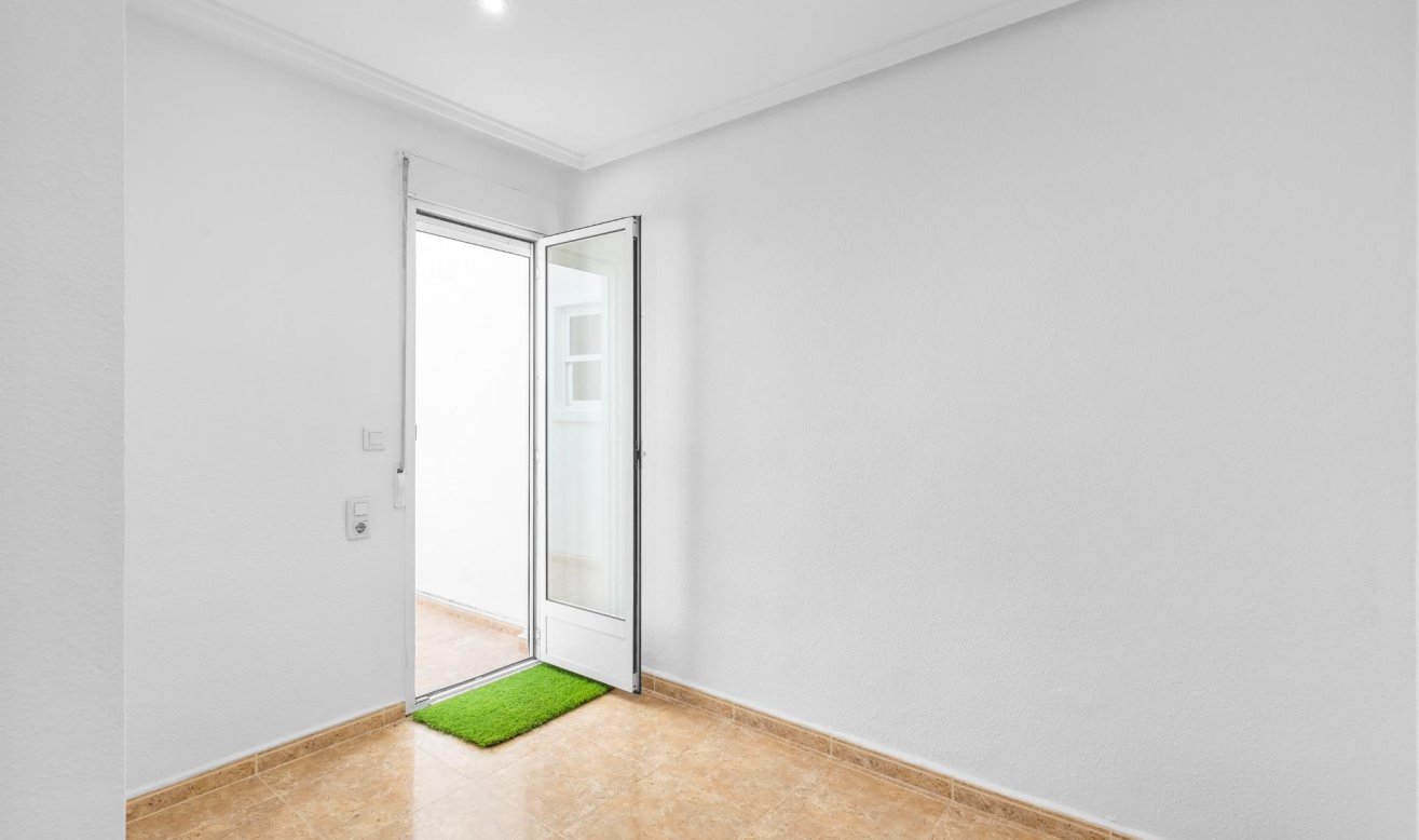 Reventa - Apartamento / piso - Torrevieja - Centro