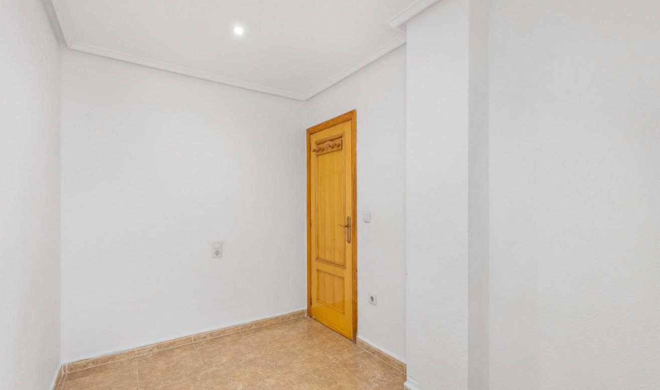 Reventa - Apartamento / piso - Torrevieja - Centro