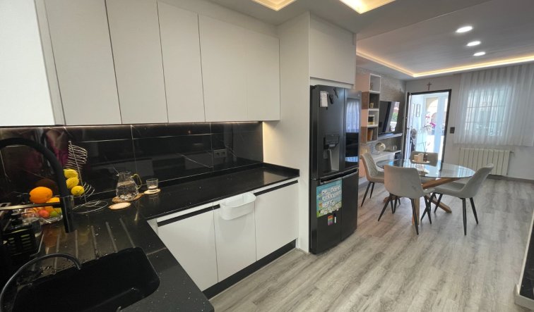 Reventa - Semi Detached Villa - Orihuela Costa - Villamartin