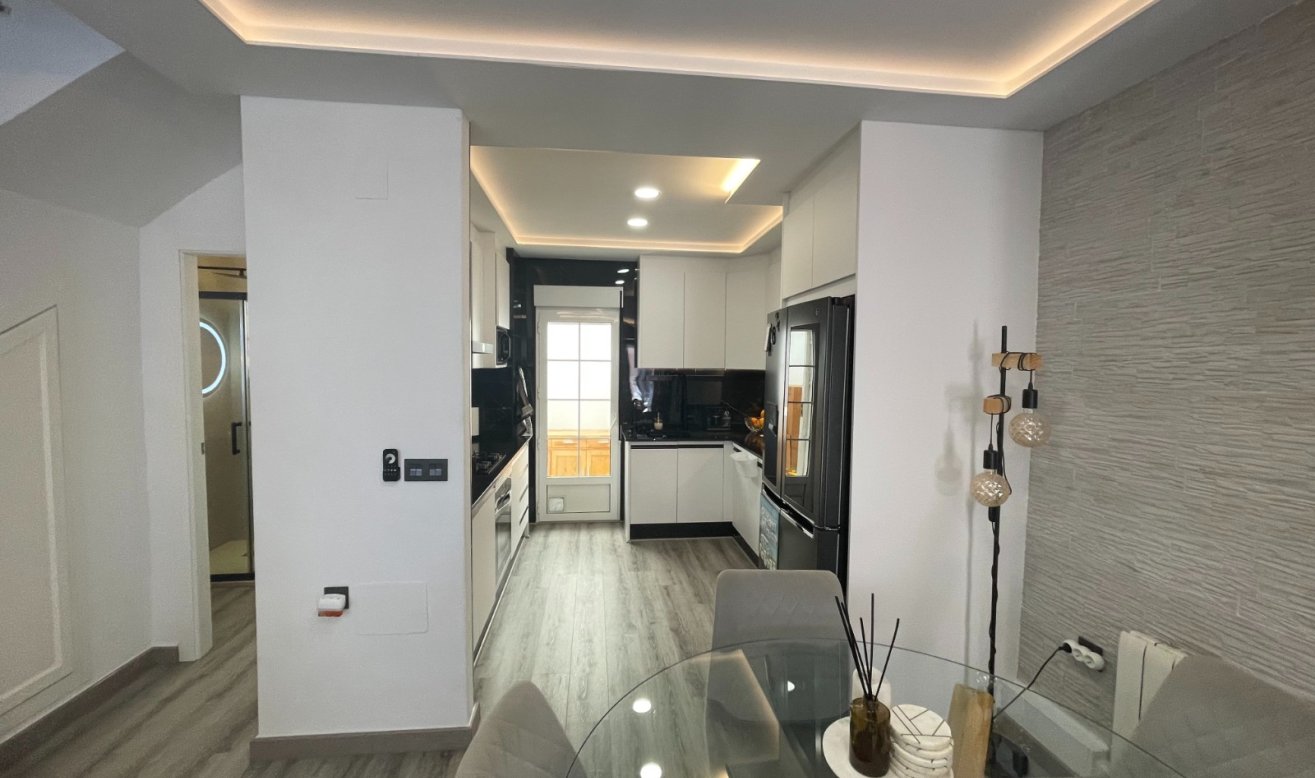 Reventa - Semi Detached Villa - Orihuela Costa - Villamartin