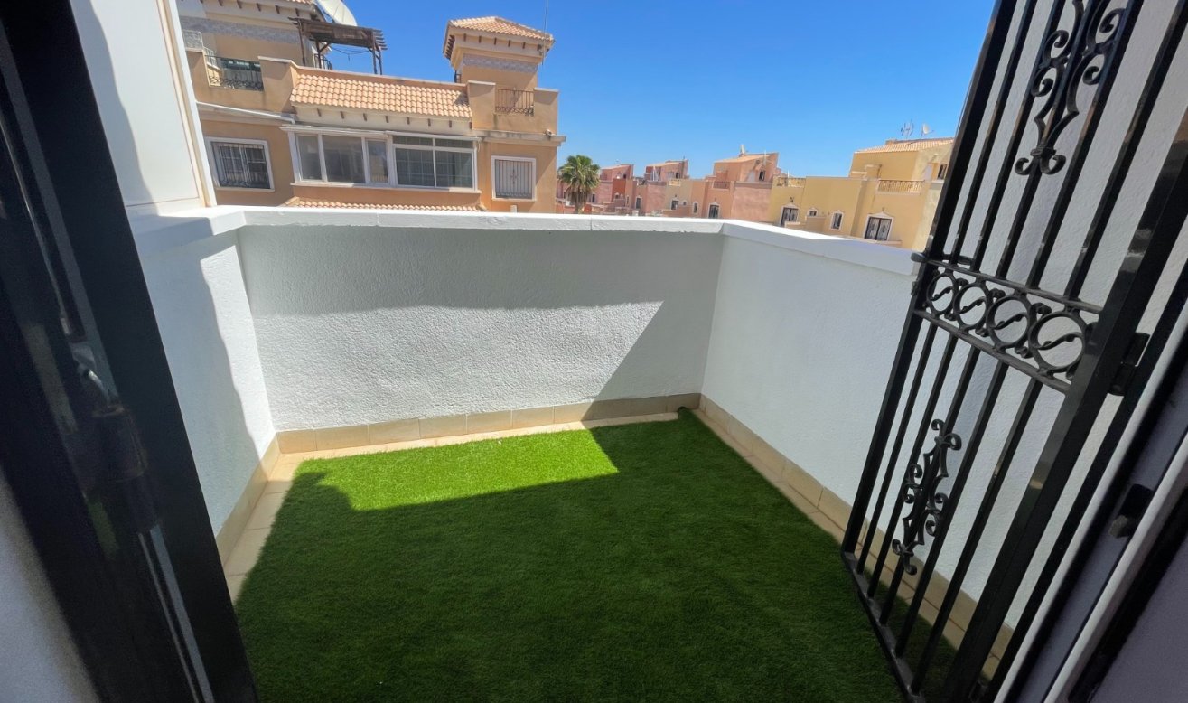 Reventa - Semi Detached Villa - Orihuela Costa - Villamartin