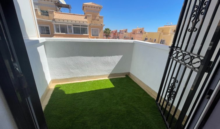 Reventa - Semi Detached Villa - Orihuela Costa - Villamartin