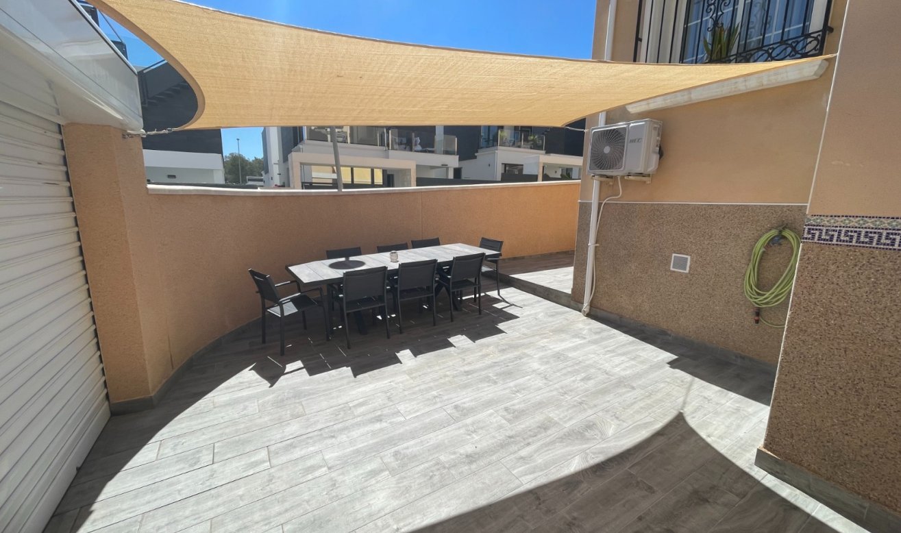 Reventa - Semi Detached Villa - Orihuela Costa - Villamartin