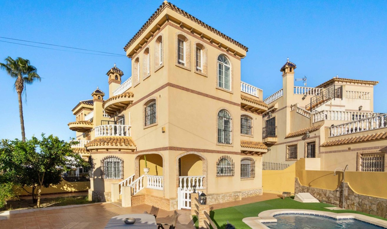 Reventa - House - Orihuela Costa - La Florida