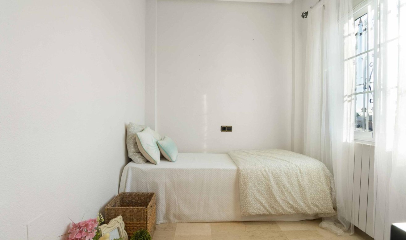 Reventa - House - Orihuela Costa - La Florida