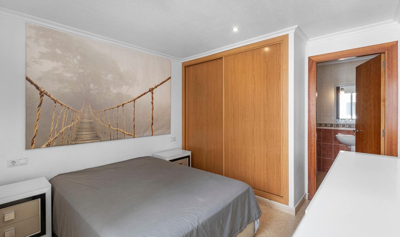 Reventa - Apartamento / piso - Torrevieja - Centro