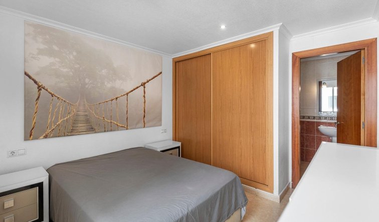 Reventa - Apartamento / piso - Torrevieja - Centro