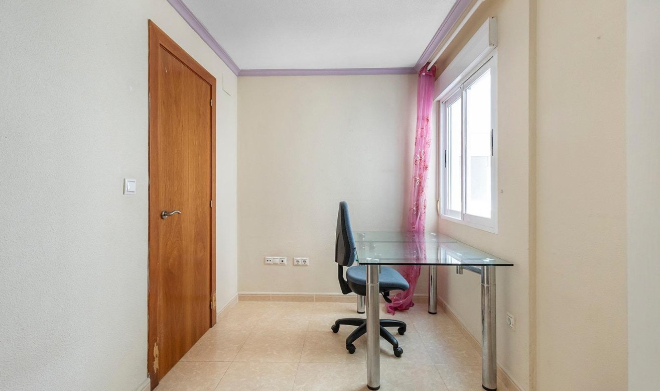 Reventa - Apartamento / piso - Torrevieja - Centro