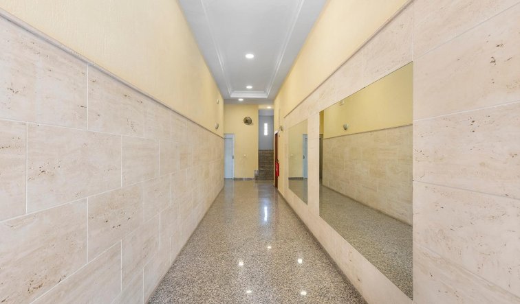 Reventa - Apartamento / piso - Torrevieja - Centro