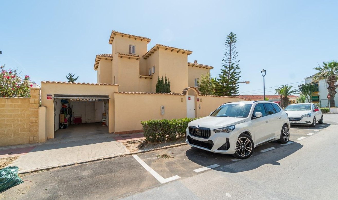 Reventa - Villa - Torrevieja - Torre la mata