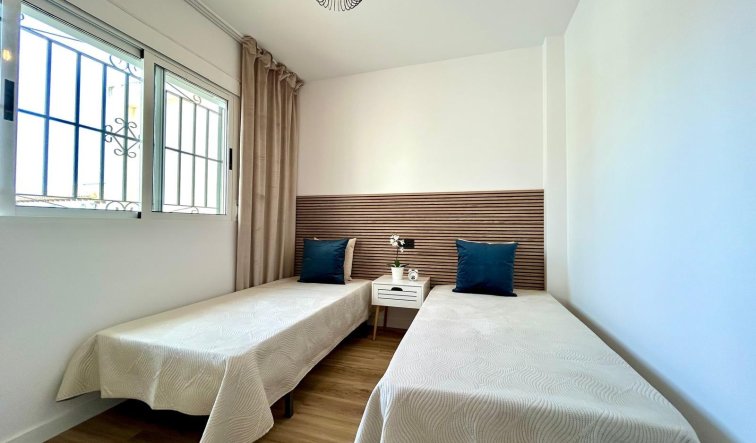 Reventa - Terraced house - Orihuela - Urbanización Perla del Mar