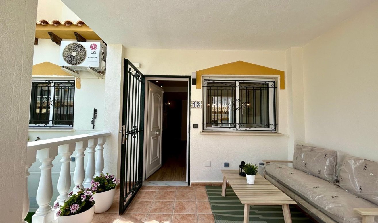 Reventa - Terraced house - Orihuela - Urbanización Perla del Mar