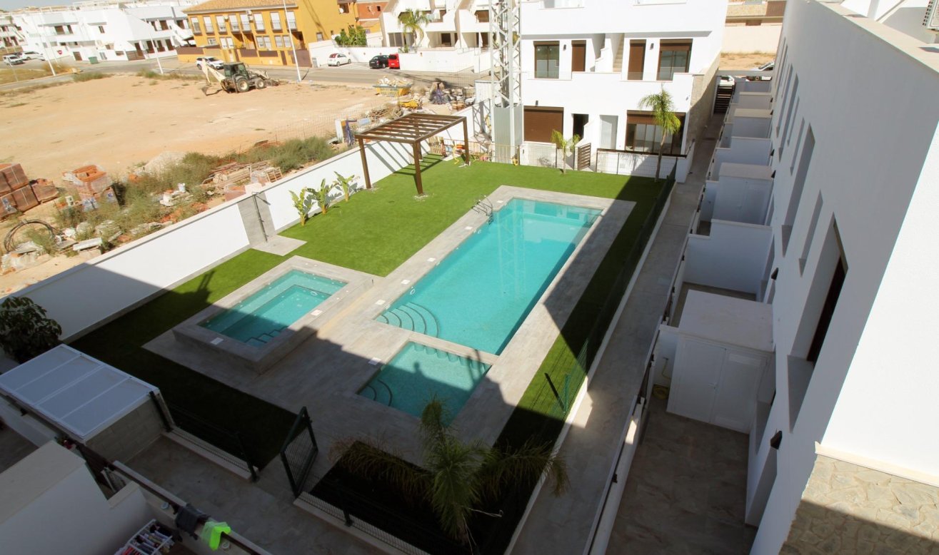 Obra nueva - Villa - Pilar de la Horadada - parque Andromeda