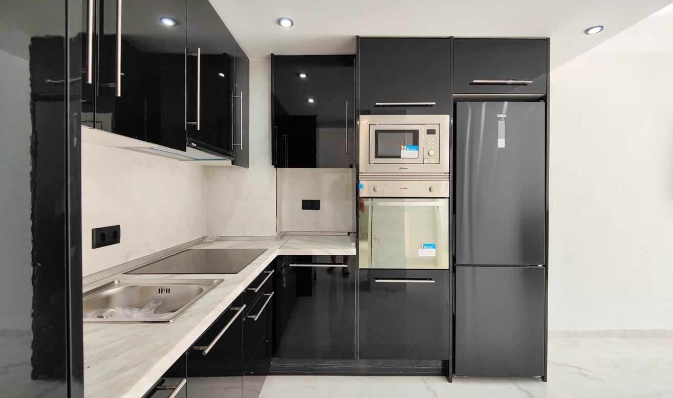 Resale - Apartment / flat - Orihuela Costa