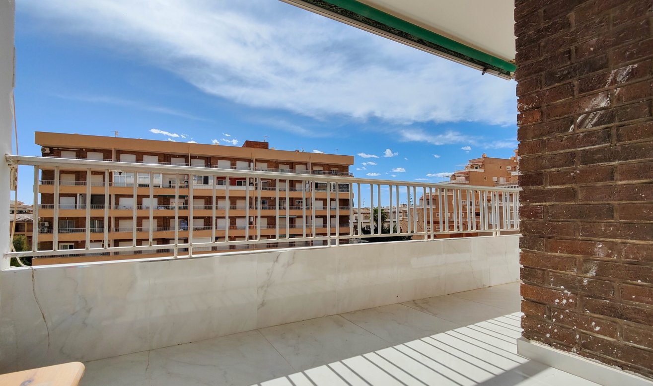 Resale - Apartment / flat - Orihuela Costa