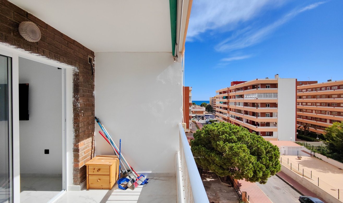 Resale - Apartment / flat - Orihuela Costa