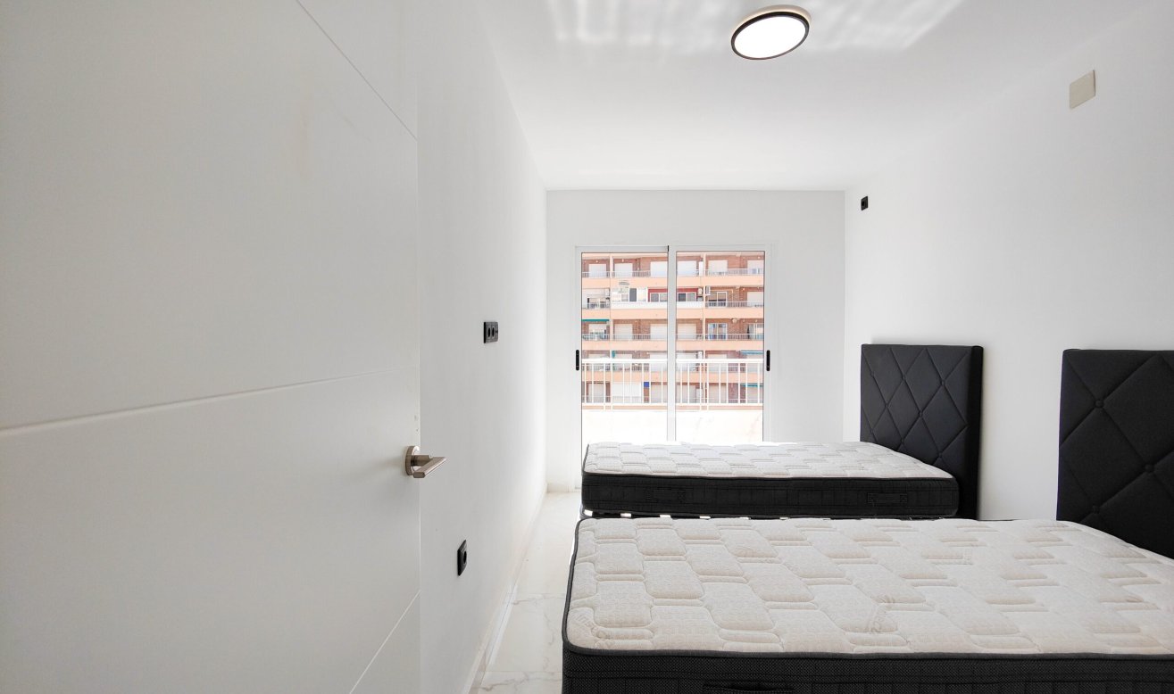 Resale - Apartment / flat - Orihuela Costa