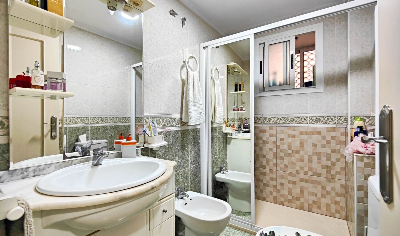 Reventa - Apartamento / piso - Torrevieja