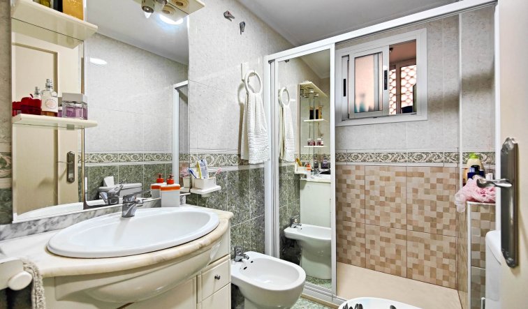 Reventa - Apartamento / piso - Torrevieja