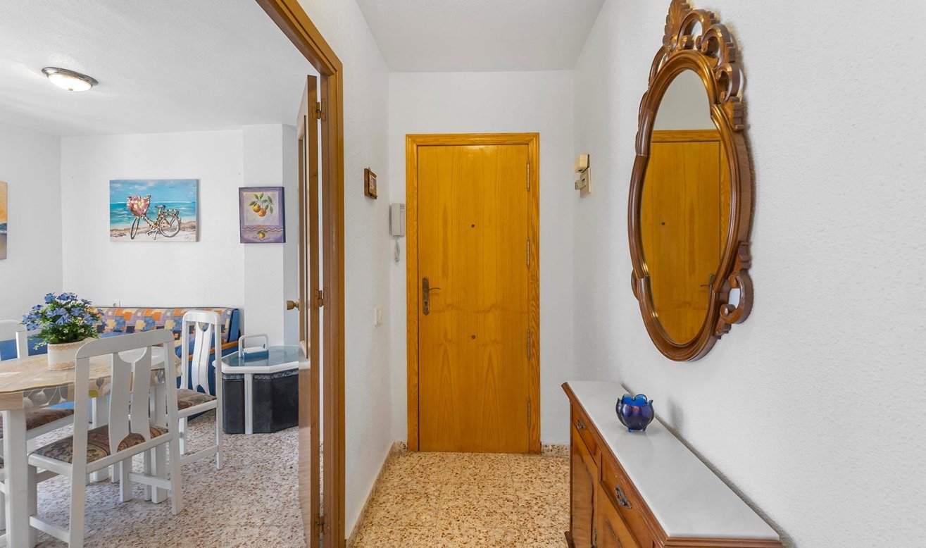 Reventa - Apartamento / piso - Torrevieja - Playa del cura