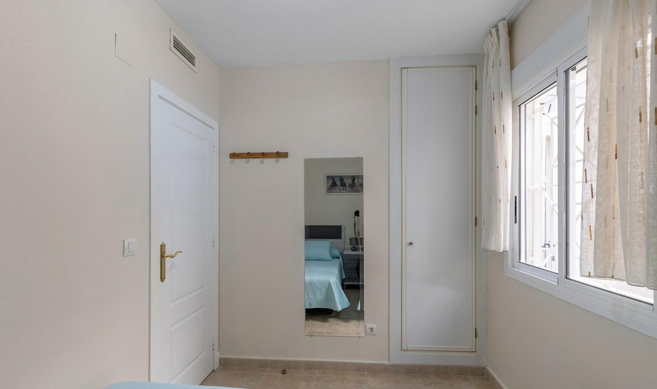 Reventa - Bungalow - Torrevieja - Aguas Nuevas