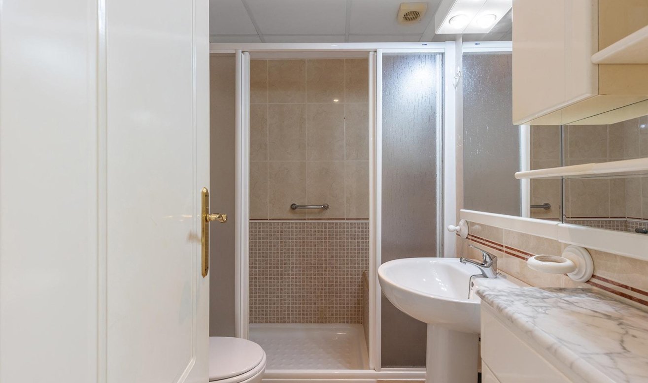 Reventa - Bungalow - Torrevieja - Aguas Nuevas