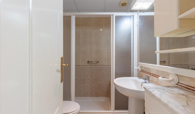 Reventa - Bungalow - Torrevieja - Aguas Nuevas