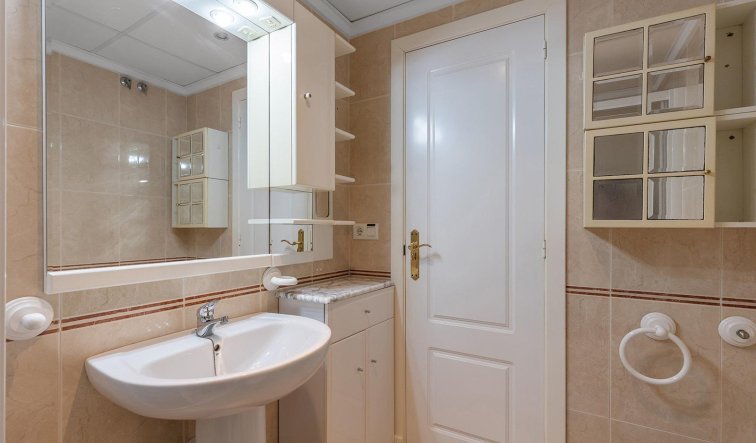 Reventa - Bungalow - Torrevieja - Aguas Nuevas