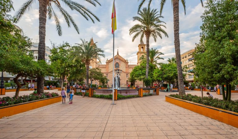 Reventa - Bungalow - Torrevieja - Aguas Nuevas