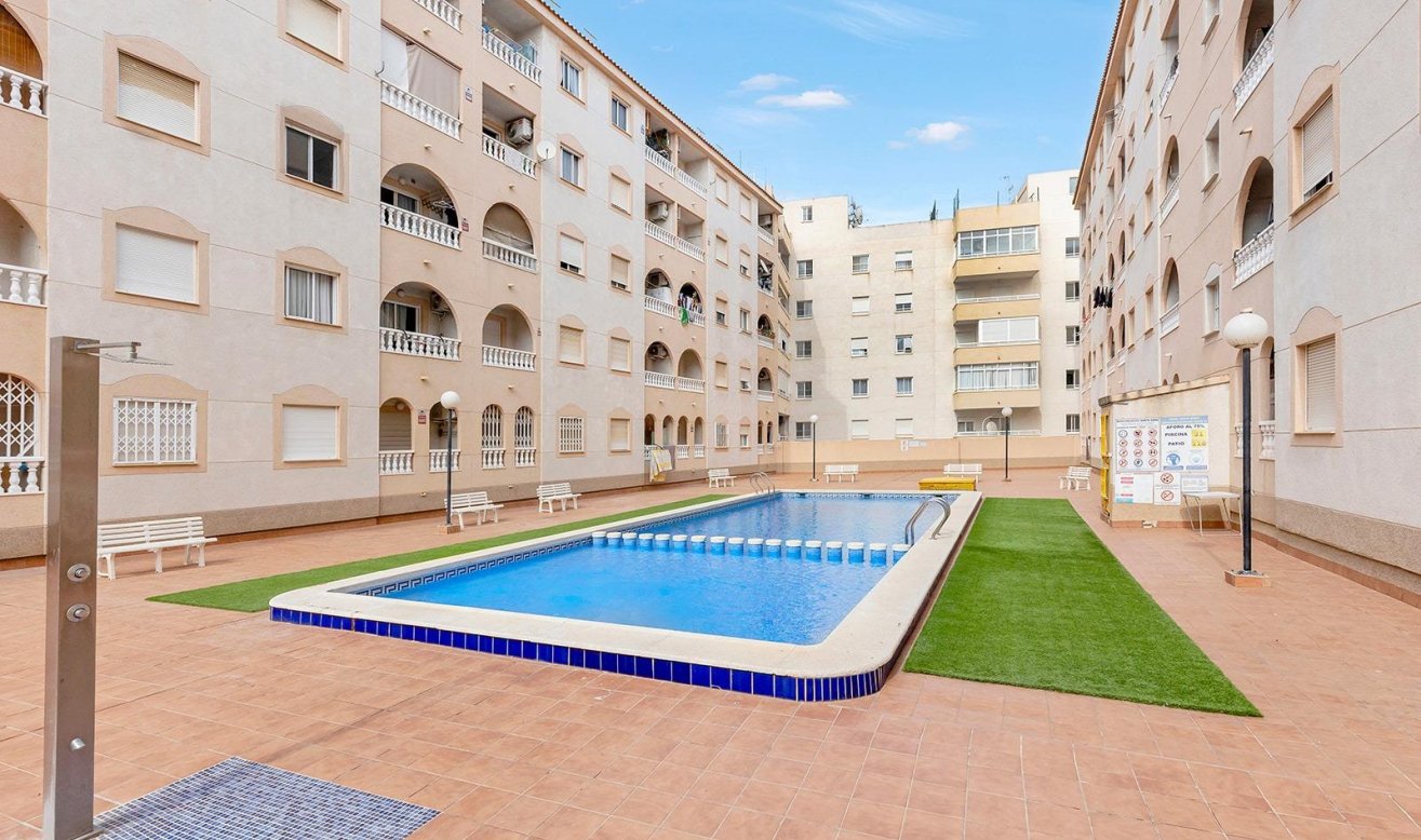 Reventa - Apartamento / piso - Torrevieja - Estacion de autobuses