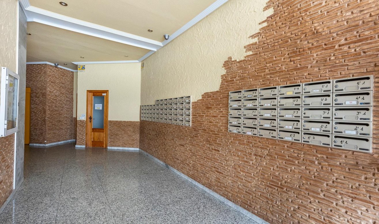 Reventa - Apartamento / piso - Torrevieja - Estacion de autobuses