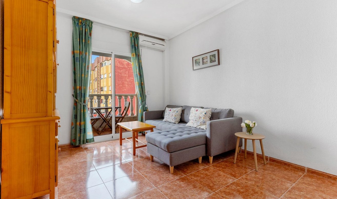 Reventa - Apartamento / piso - Torrevieja - Estacion de autobuses