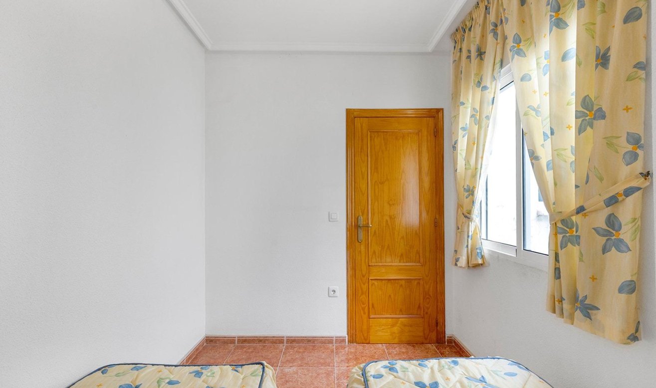 Reventa - Apartamento / piso - Torrevieja - Estacion de autobuses