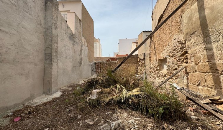 Reventa - Urban building plot - Torrevieja - Centro