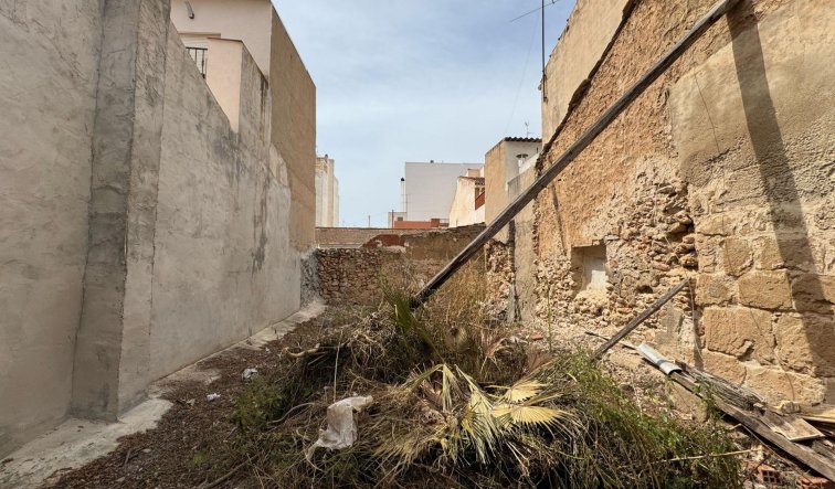 Reventa - Urban building plot - Torrevieja - Centro