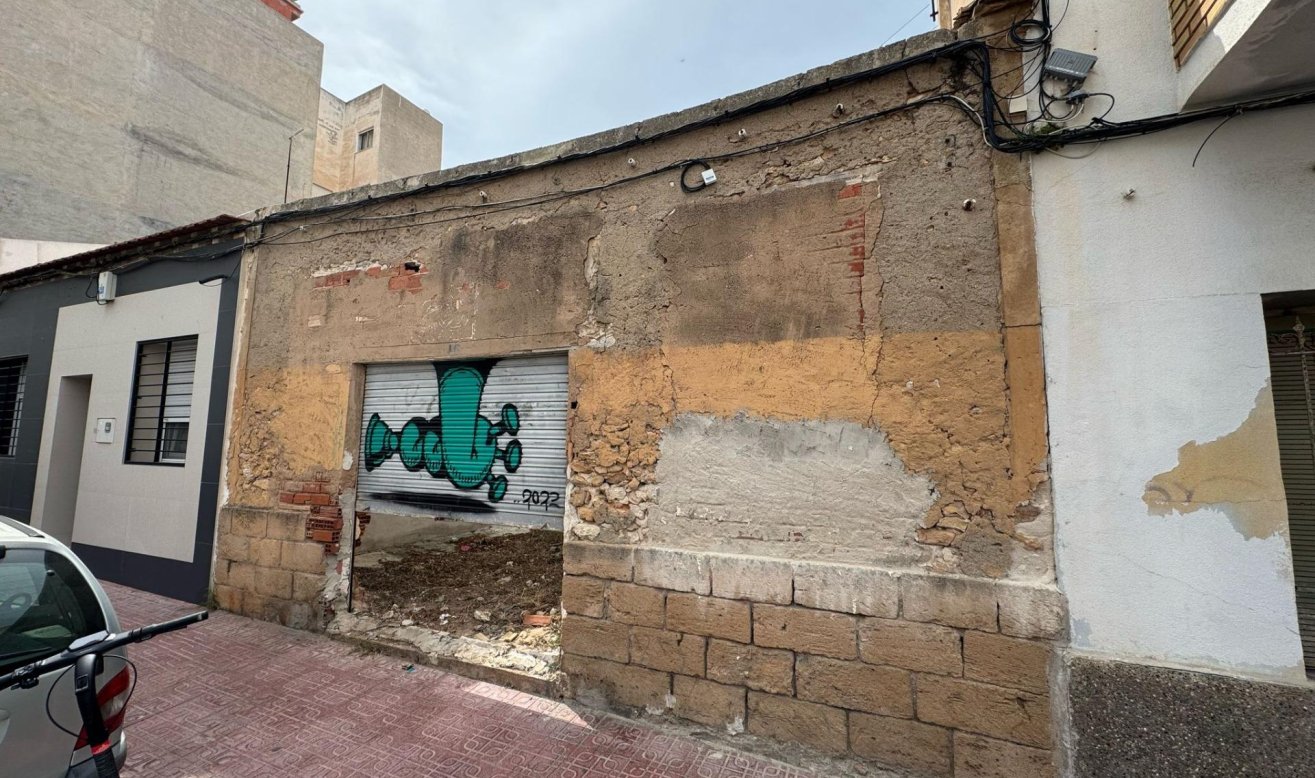 Reventa - Urban building plot - Torrevieja - Centro
