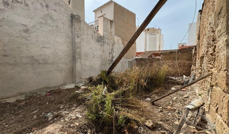 Reventa - Urban building plot - Torrevieja - Centro