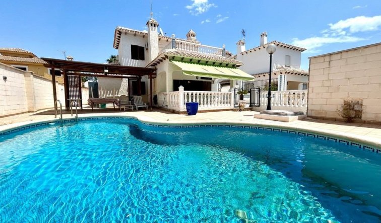 Reventa - Villa - Orihuela Costa - La Zenia