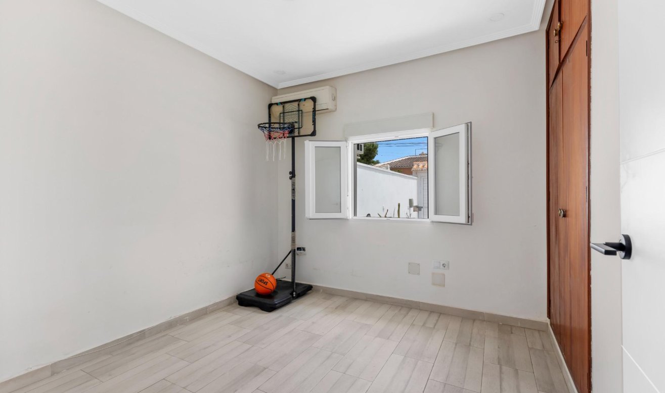 Reventa - Villa - Torrevieja - Torreta florida